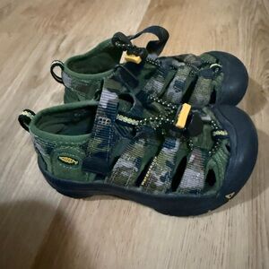 KEEN Kids' Camouflage Adventure Sandals